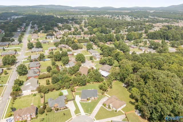 253 Natchez Trail, Huntsville, AL 35806