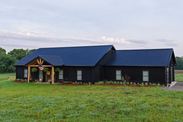2023 Dr Robertson Rd, Spring Hill, TN 37174