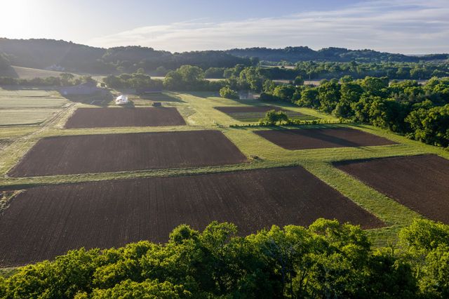 2023 Dr Robertson Rd, Spring Hill, TN 37174