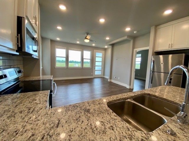 1701 W Deane Street, Fayetteville, AR 72704