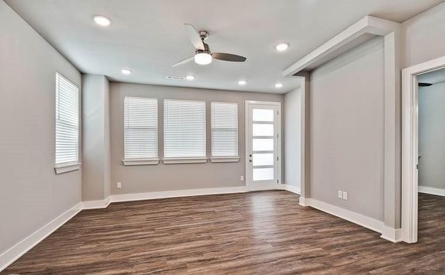 1701 W Deane Street, Fayetteville, AR 72704