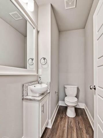 1701 W Deane Street, Fayetteville, AR 72704