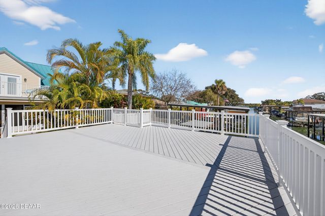 229 Randle Avenue, Oak Hill, FL 32759