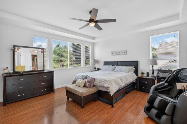 10236 Stathos Dr, Elk Grove, CA 95757