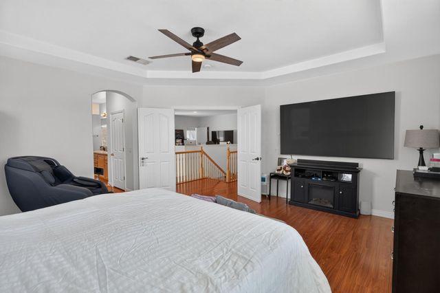 10236 Stathos Dr, Elk Grove, CA 95757