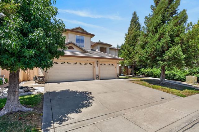 10236 Stathos Dr, Elk Grove, CA 95757