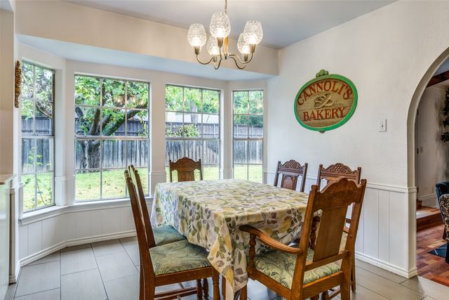 7136 Lyre Lane, Dallas, TX 75214