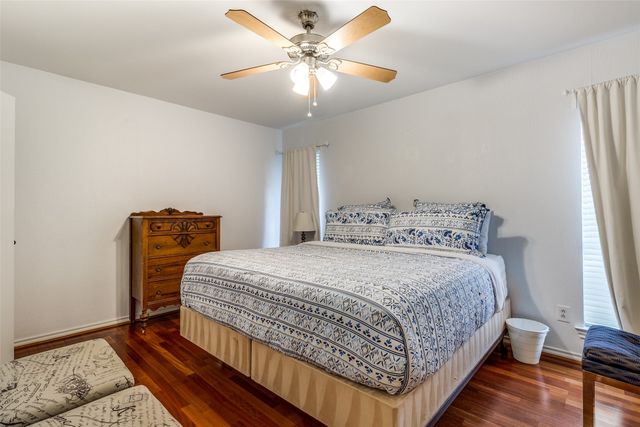 7136 Lyre Lane, Dallas, TX 75214