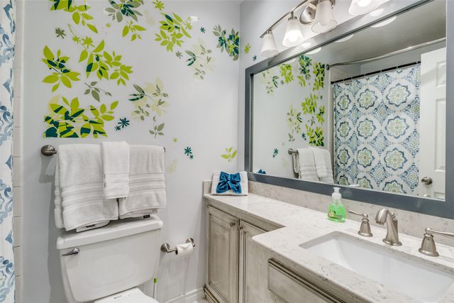7136 Lyre Lane, Dallas, TX 75214