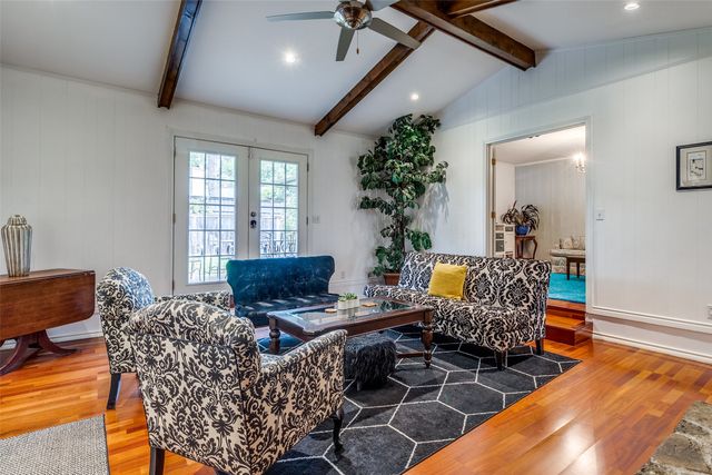 7136 Lyre Lane, Dallas, TX 75214