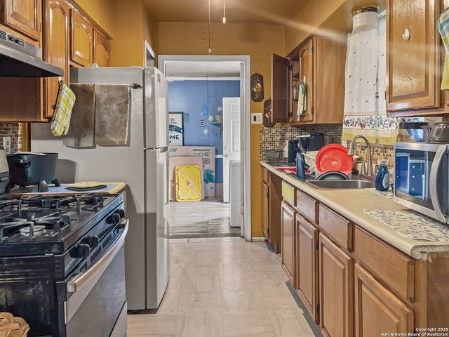 6918 Sun Valley, San Antonio, TX 78227