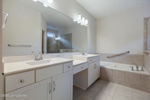 17216 Shakes Creek Dr, Louisville, KY 40023
