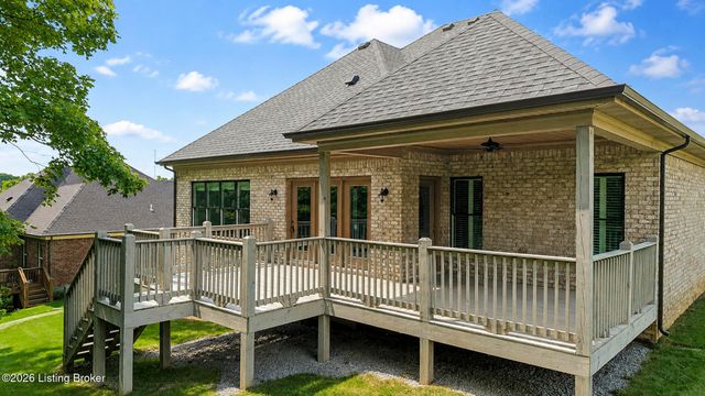 17216 Shakes Creek Dr, Louisville, KY 40023