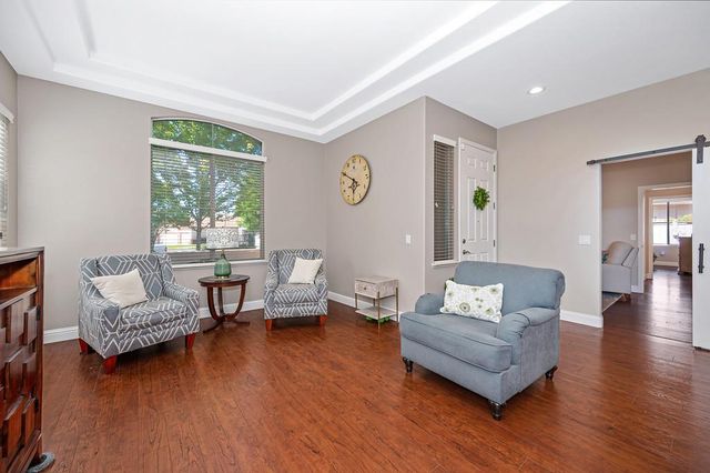 112 Hemingway Ct, Roseville, CA 95747