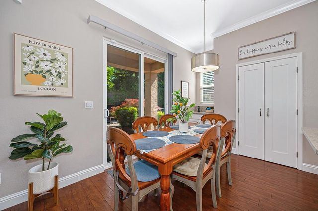 112 Hemingway Ct, Roseville, CA 95747