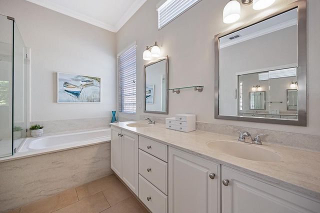 112 Hemingway Ct, Roseville, CA 95747