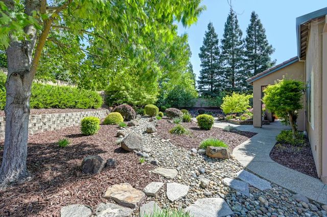 112 Hemingway Ct, Roseville, CA 95747