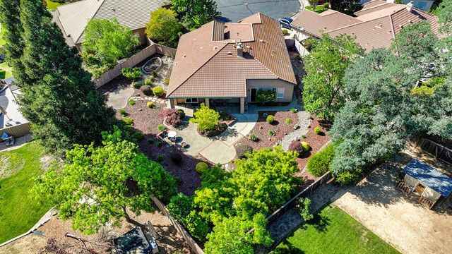 112 Hemingway Ct, Roseville, CA 95747