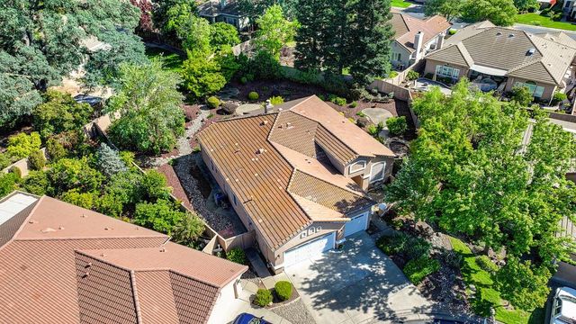 112 Hemingway Ct, Roseville, CA 95747