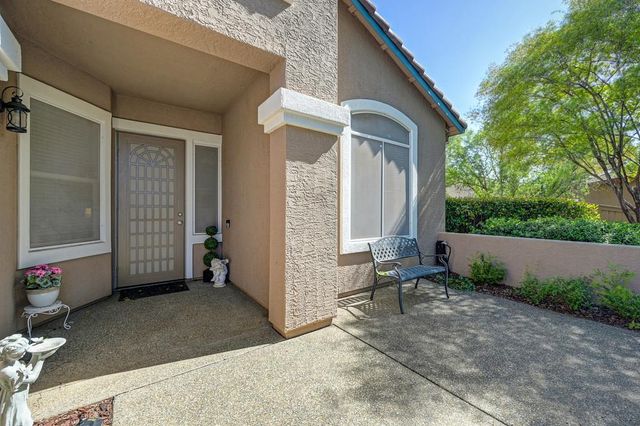 112 Hemingway Ct, Roseville, CA 95747