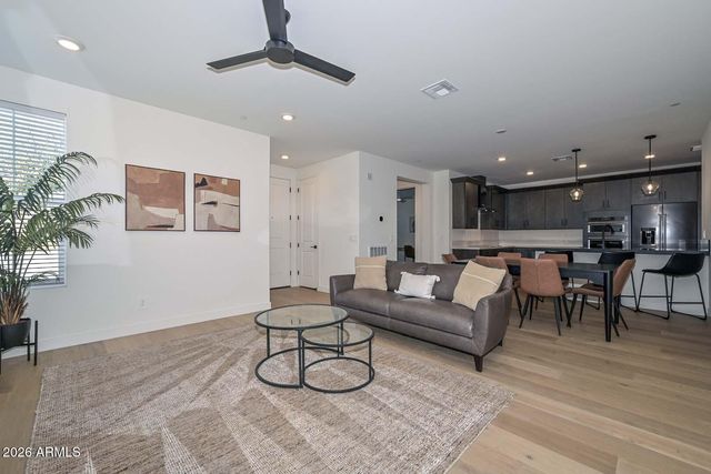 11300 N CASA DEGA Drive 1064, Surprise, AZ 85388