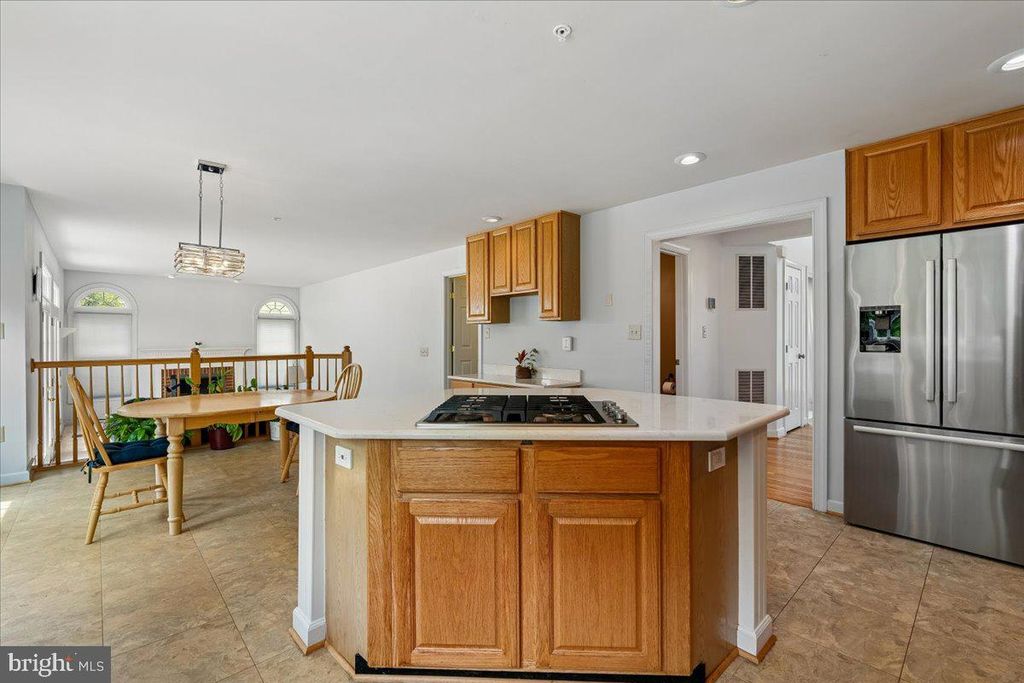 Image 16 of property listing at 12005 BACKUS DR, Bowie, MD 20720