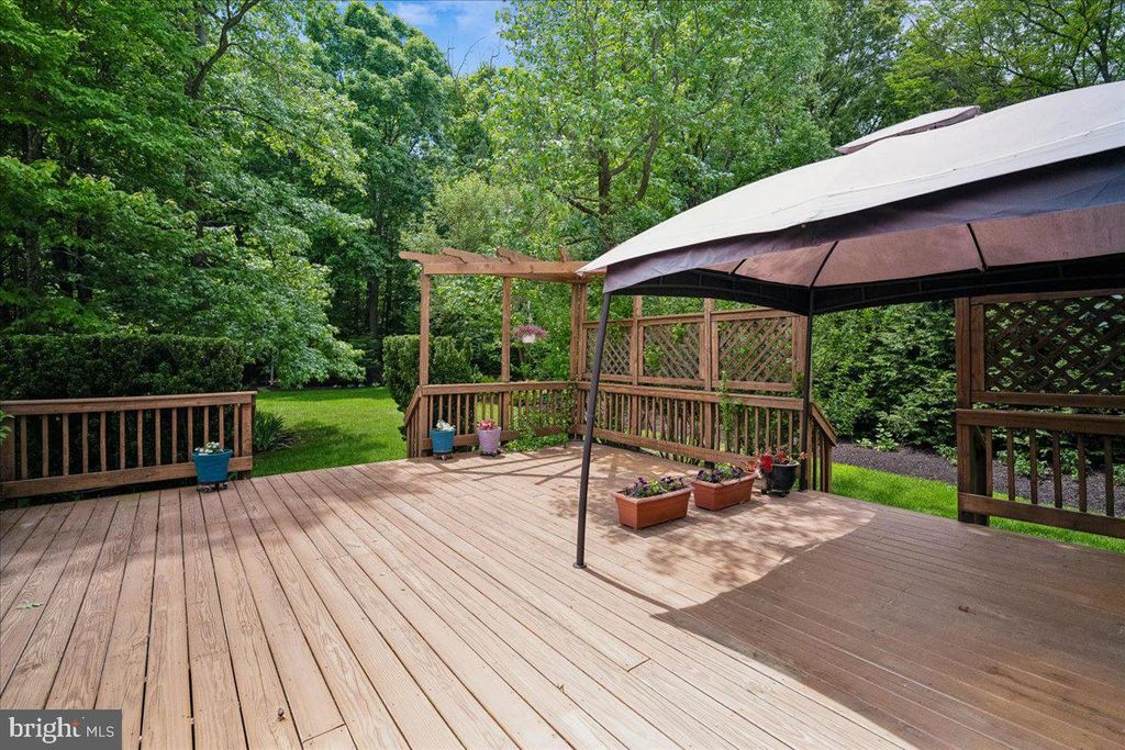 Image 24 of property listing at 12005 BACKUS DR, Bowie, MD 20720