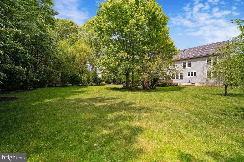 Image 28 of property listing at 12005 BACKUS DR, Bowie, MD 20720