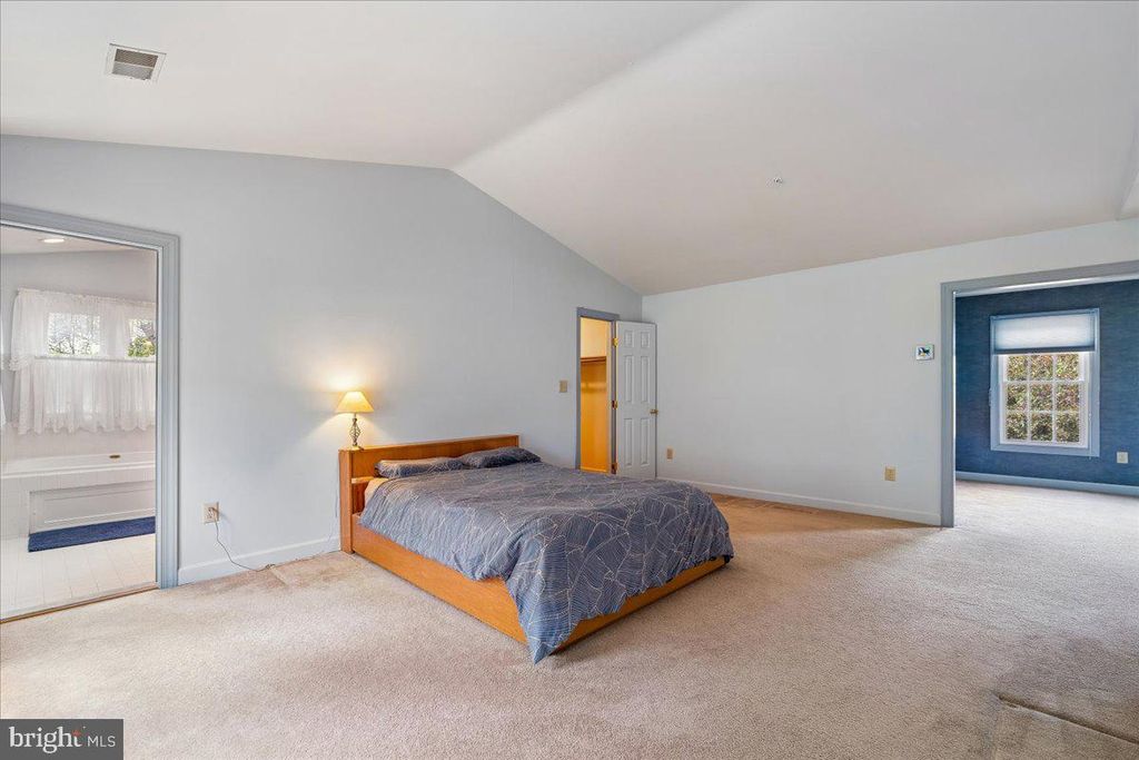 Image 39 of property listing at 12005 BACKUS DR, Bowie, MD 20720