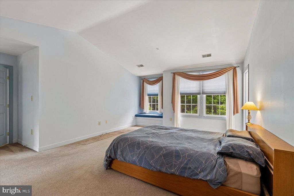 Image 40 of property listing at 12005 BACKUS DR, Bowie, MD 20720