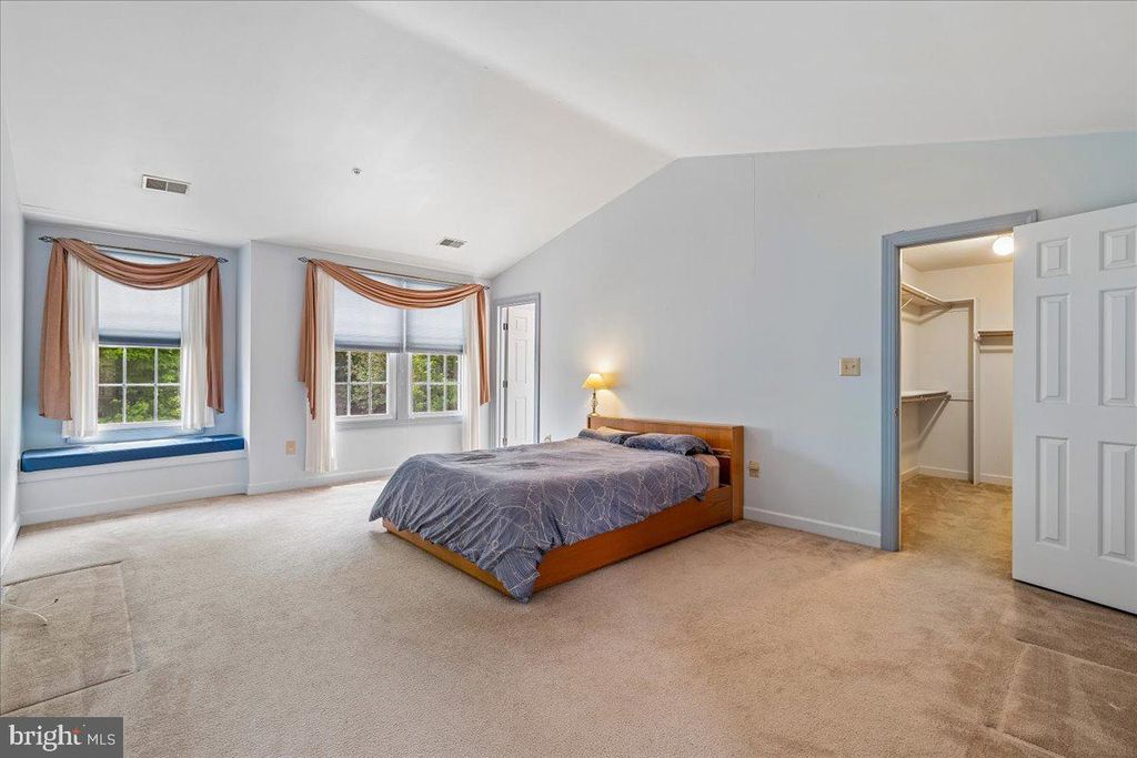 Image 41 of property listing at 12005 BACKUS DR, Bowie, MD 20720
