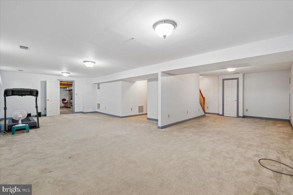 Image 60 of property listing at 12005 BACKUS DR, Bowie, MD 20720