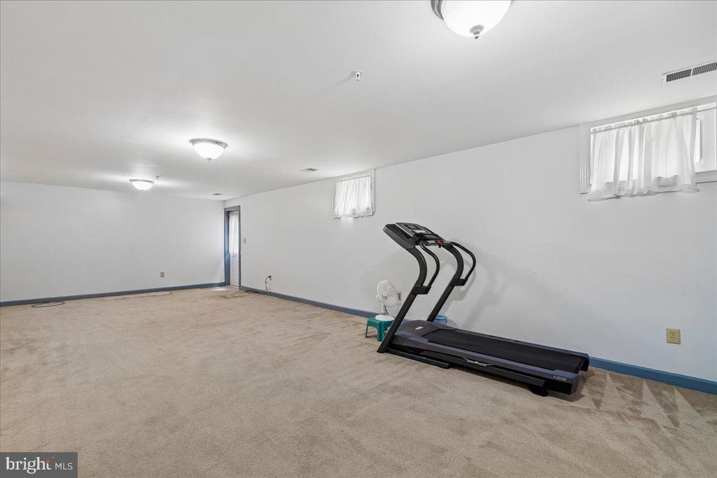 Image 62 of property listing at 12005 BACKUS DR, Bowie, MD 20720