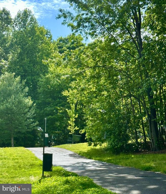 Image 75 of property listing at 12005 BACKUS DR, Bowie, MD 20720