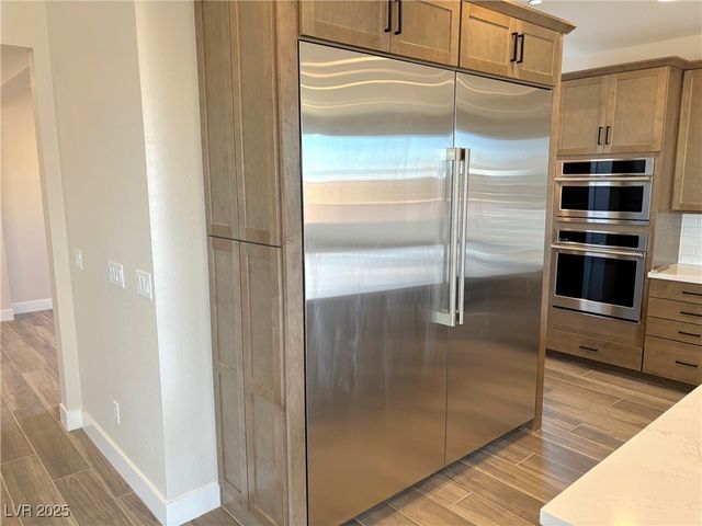 8826 Spencer Garrett Street, Las Vegas, NV 89113