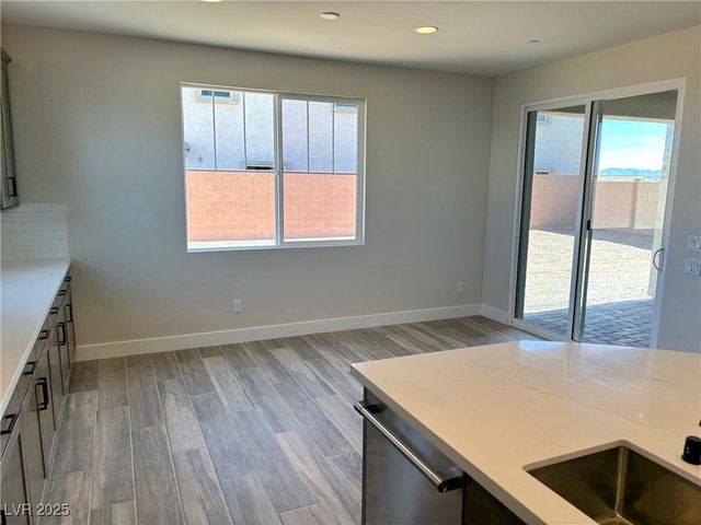 8826 Spencer Garrett Street, Las Vegas, NV 89113