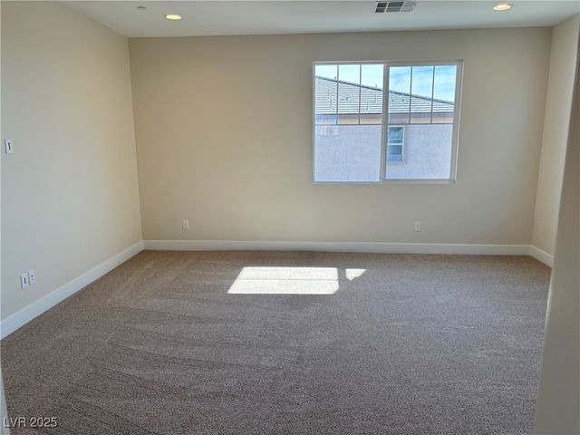 8826 Spencer Garrett Street, Las Vegas, NV 89113