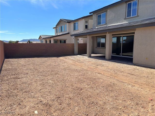 8826 Spencer Garrett Street, Las Vegas, NV 89113