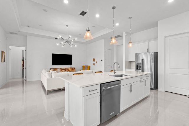 12505 Triumph Lane, Palm Beach Gardens, FL 33412