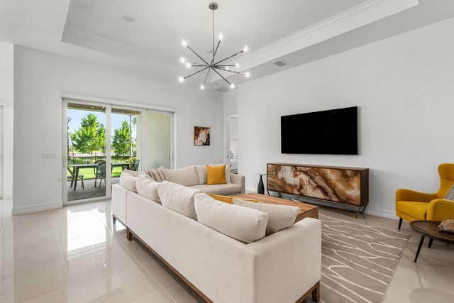 12505 Triumph Lane, Palm Beach Gardens, FL 33412