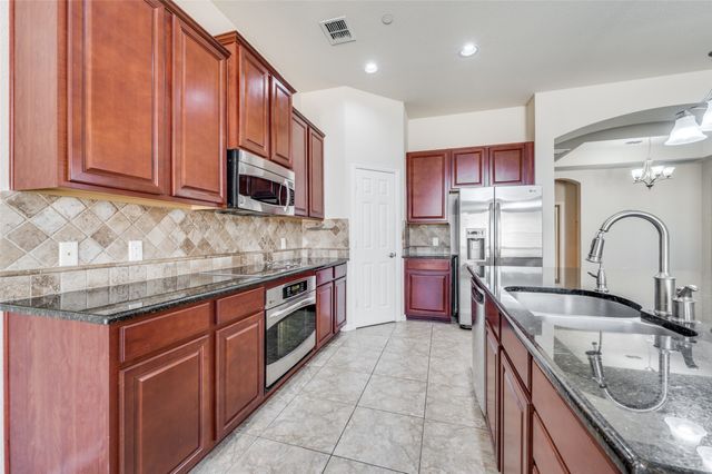 1905 Lantana Lane, Irving, TX 75063