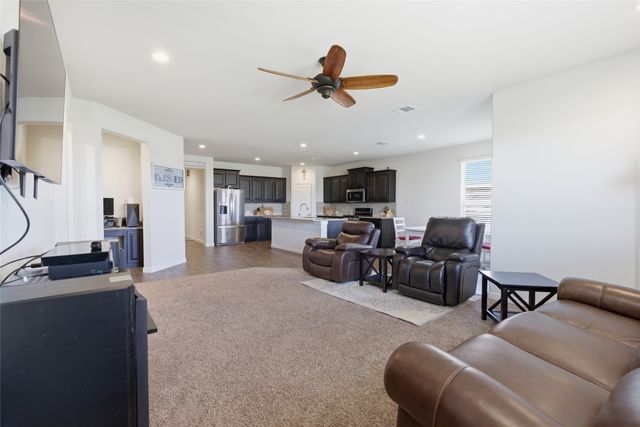 3212 Camden Creek Road, Krum, TX 76249