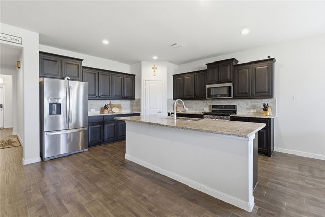3212 Camden Creek Road, Krum, TX 76249