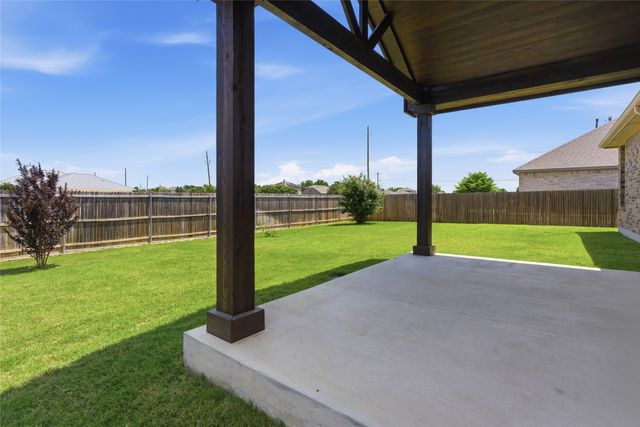3212 Camden Creek Road, Krum, TX 76249