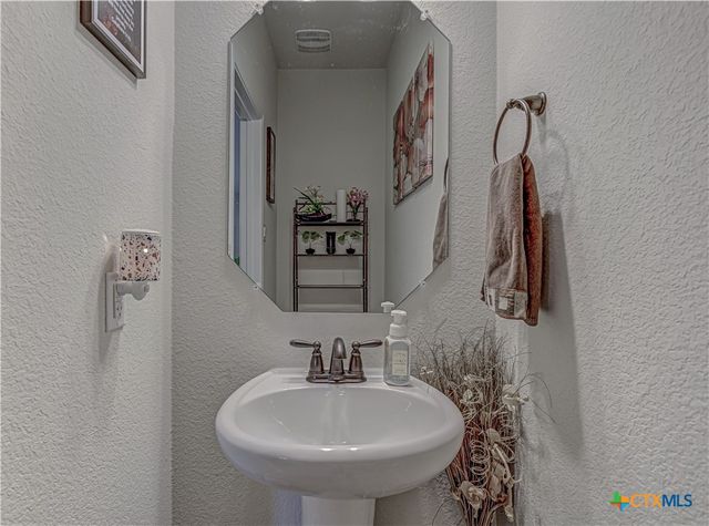 2500 Bargello Street, Harker Heights, TX 76548