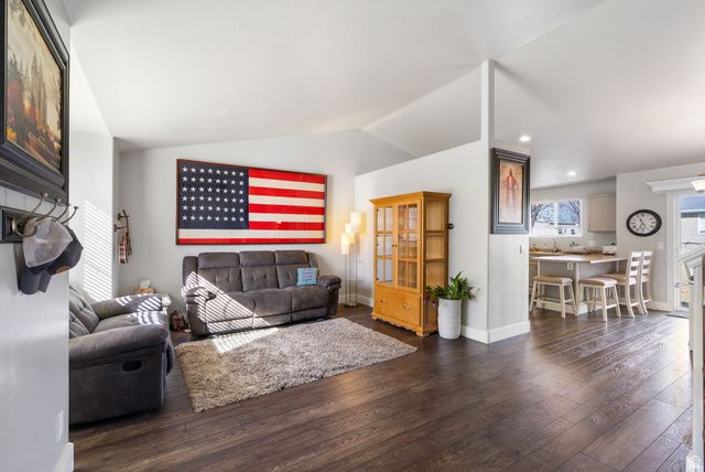 195 E 2325 S, Clearfield, UT 84015