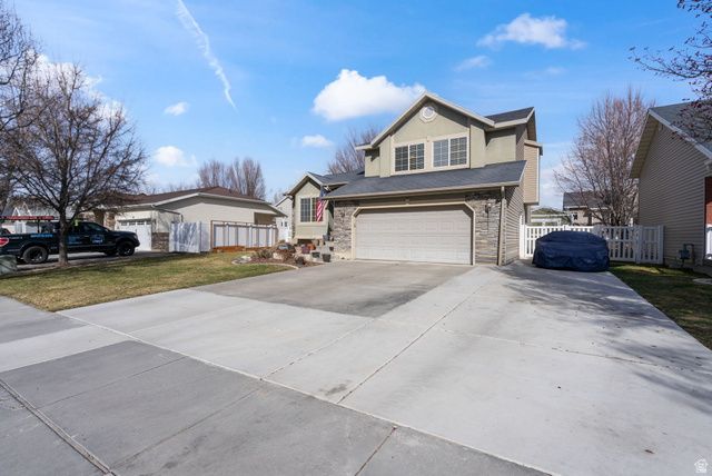 195 E 2325 S, Clearfield, UT 84015