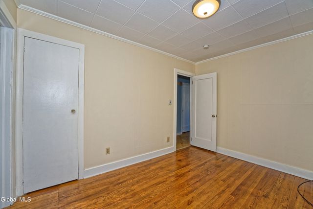 630 4th Avenue, Troy, NY 12182