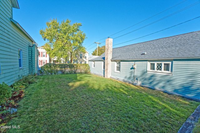 630 4th Avenue, Troy, NY 12182