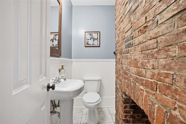 4821 Butler St, Lawrenceville, PA 15201